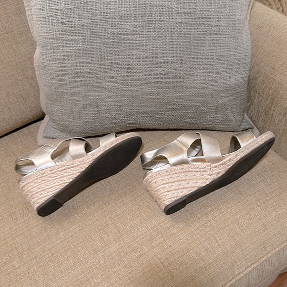 Vionic wedges. Color is gold.  Size 8 - Picture 2 of 5